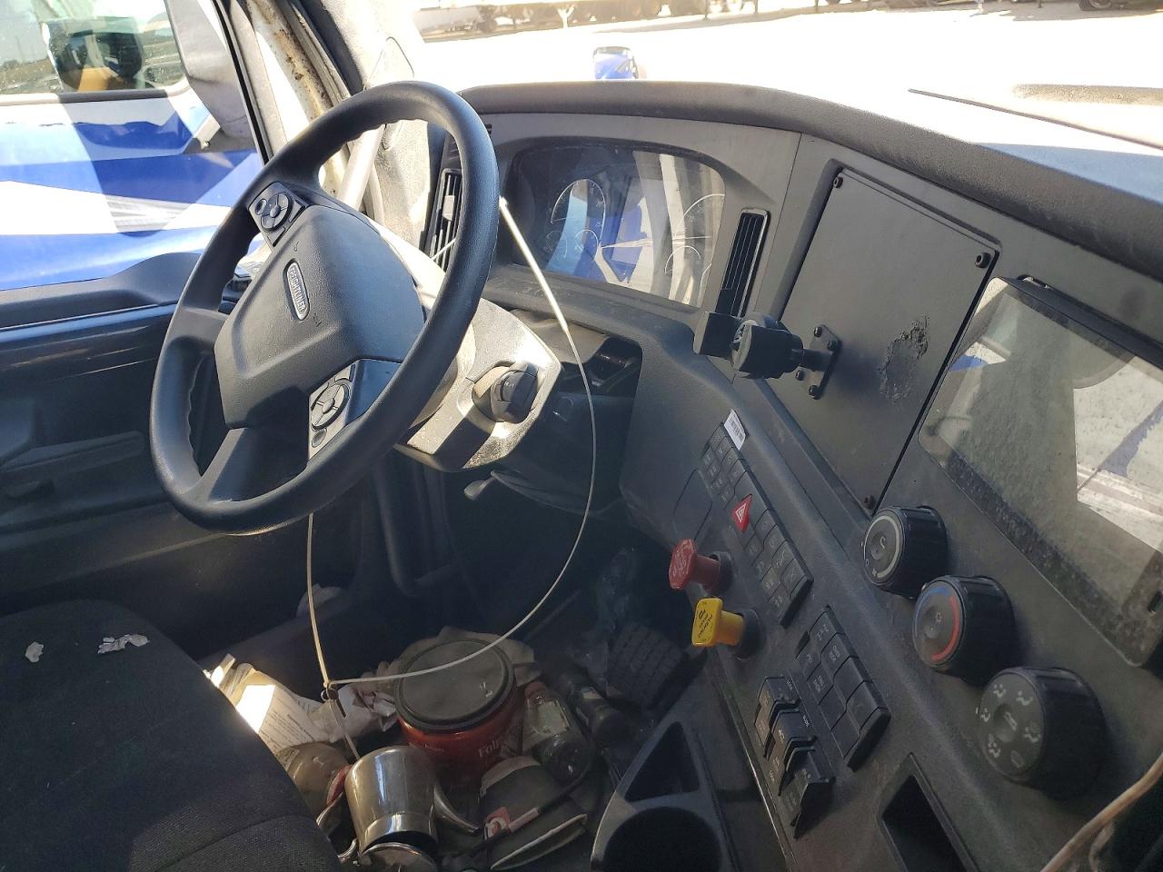2026 FREIGHTLINER All other VIN 3AKJHHFG8TSWJ1538 photo 9