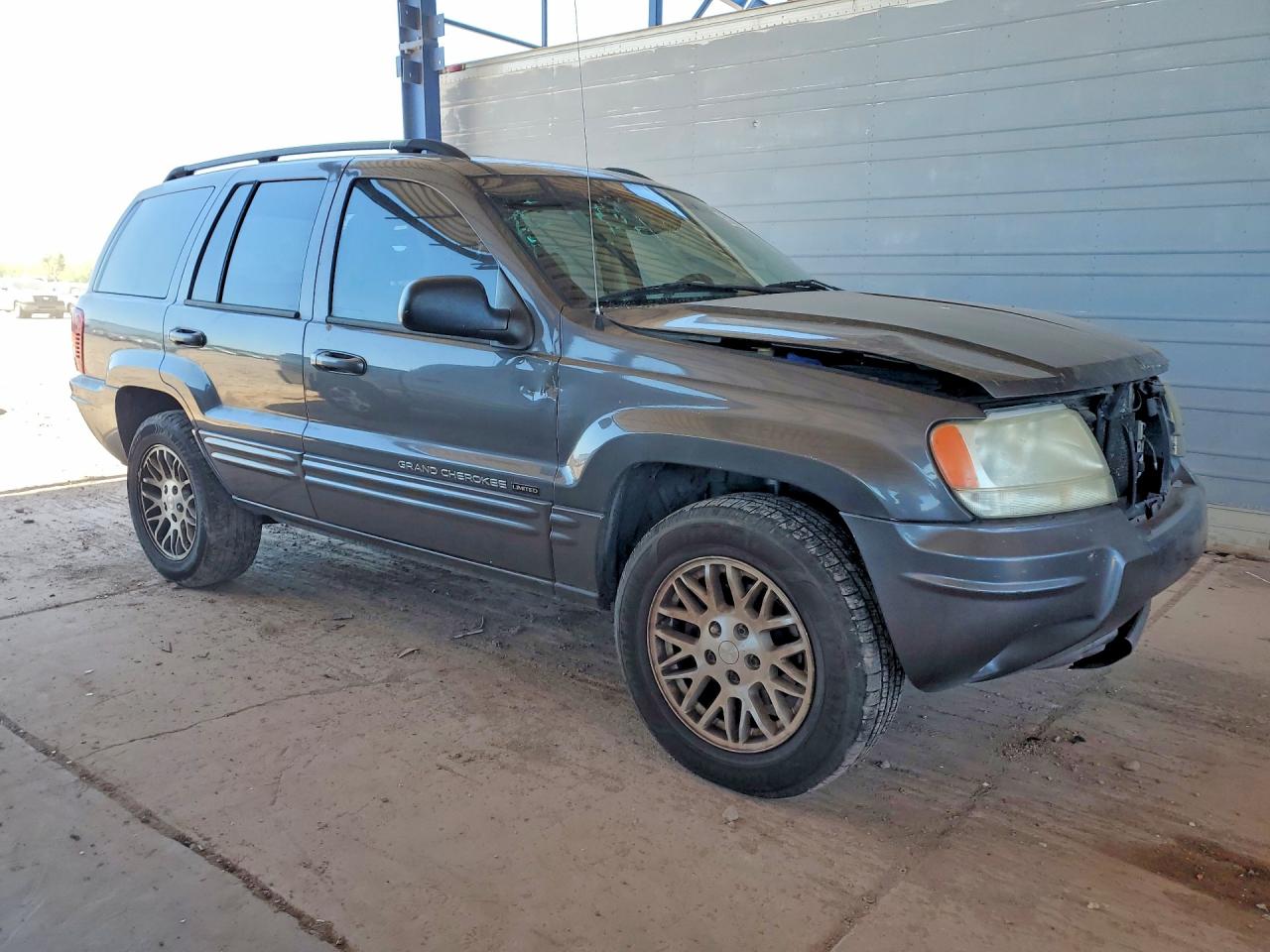 2004 Jeep Cherokee VIN 1J8GX58N84C406760 photo 4