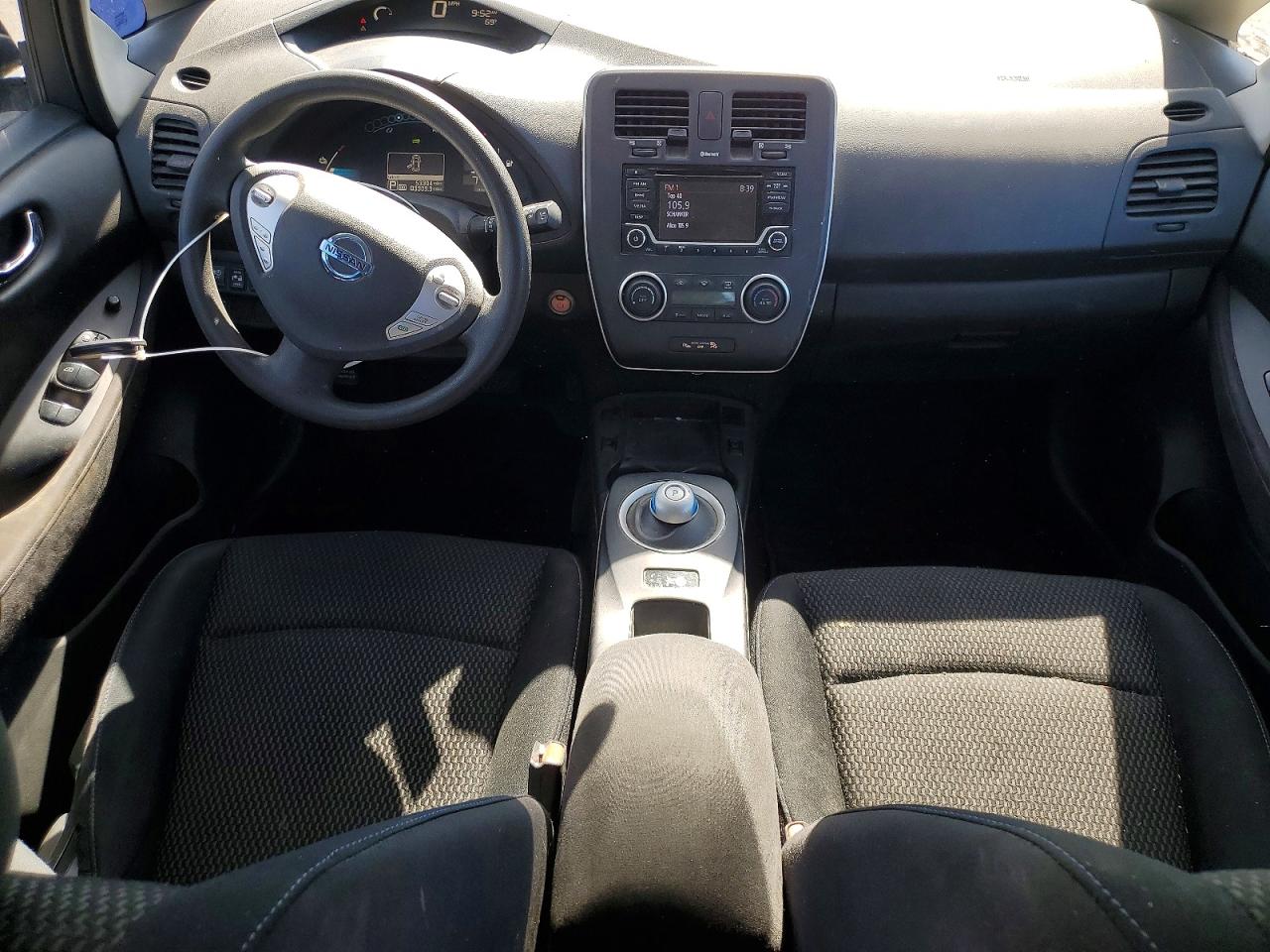 2017 Nissan Leaf VIN 1N4BZ0CP1HC310701 photo 8