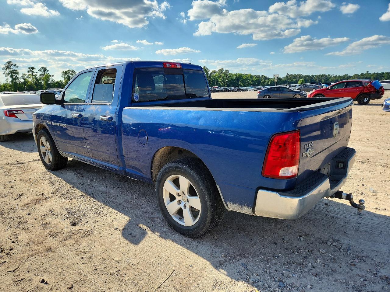 2011 DODG Ram 1500 VIN 1D7RB1GP3BS628397 photo 2