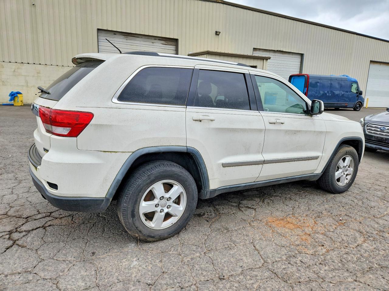 2011 Jeep Cherokee VIN 1J4RS4GGXBC541032 photo 3