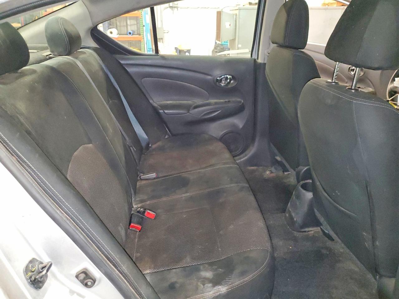 2019 NISSAN Versa VIN 3N1CN7AP7KL876902 photo 10