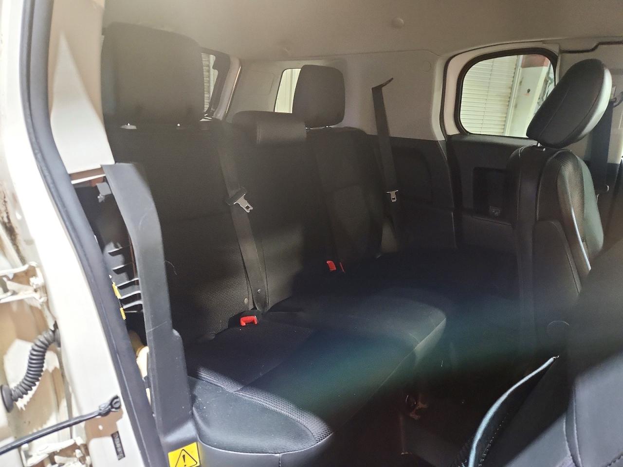 2011 Toyota Fj cruiser VIN JTEBU4BF6BK114027 photo 11