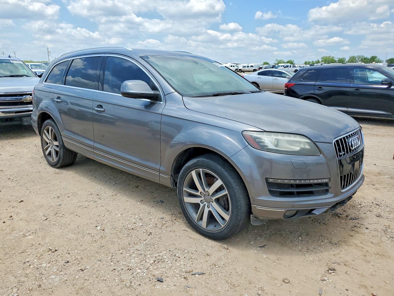 2013 Audi Q7 VIN WA1VMAFE0DD008398 photo 4