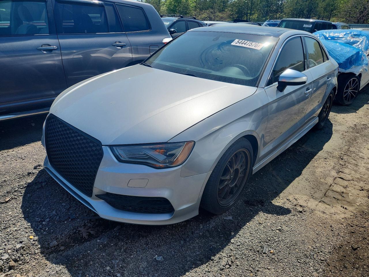 2015 Audi S3 VIN WAUBFGFF8F1118843 photo 1