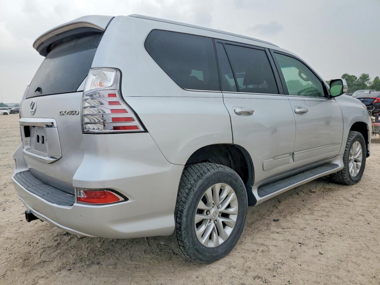 2017 Lexus Gx VIN JTJBM7FX3H5175803 photo 3