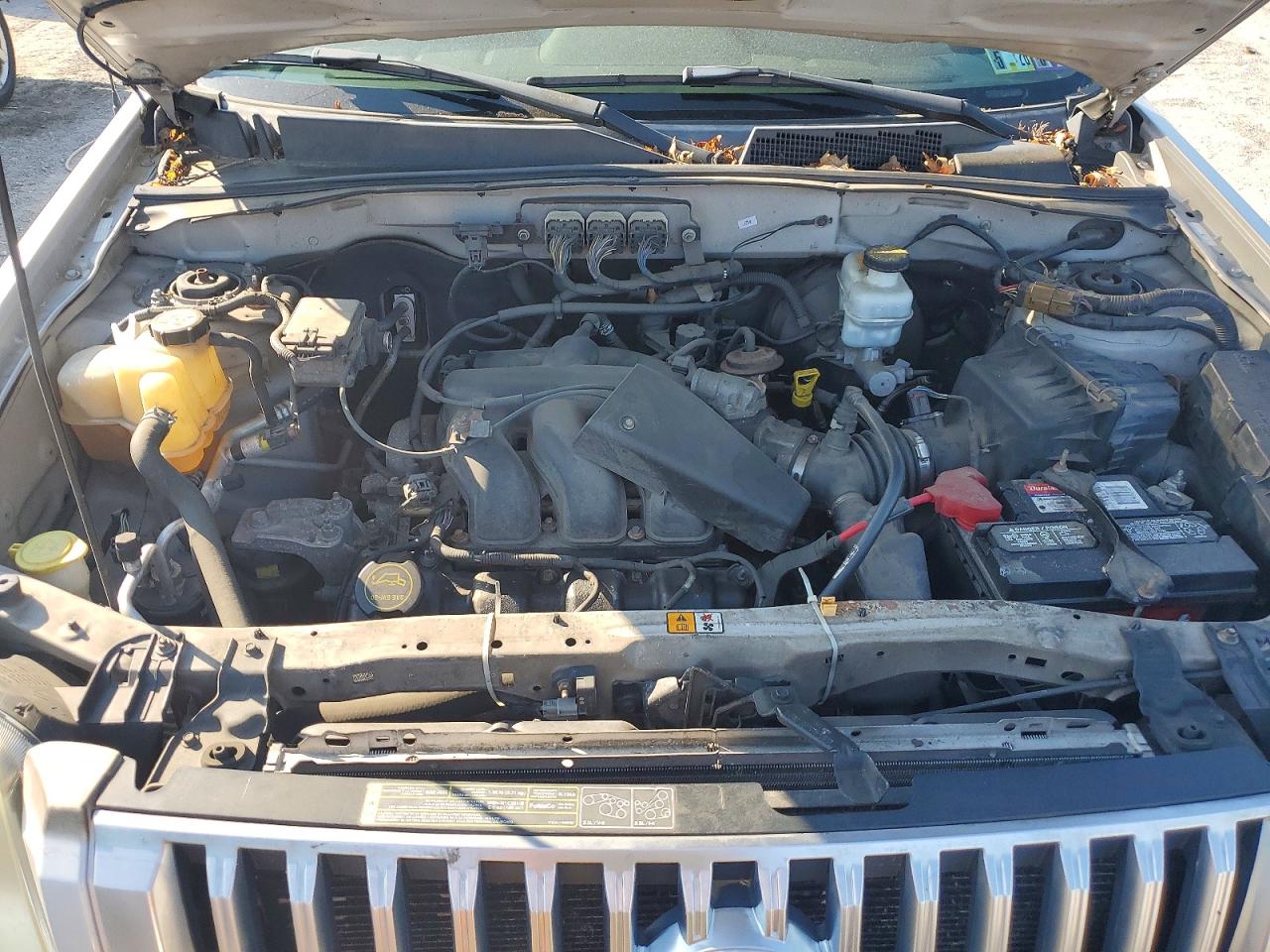 2008 Mercury Mariner VIN 4M2CU97128KJ54689 photo 12
