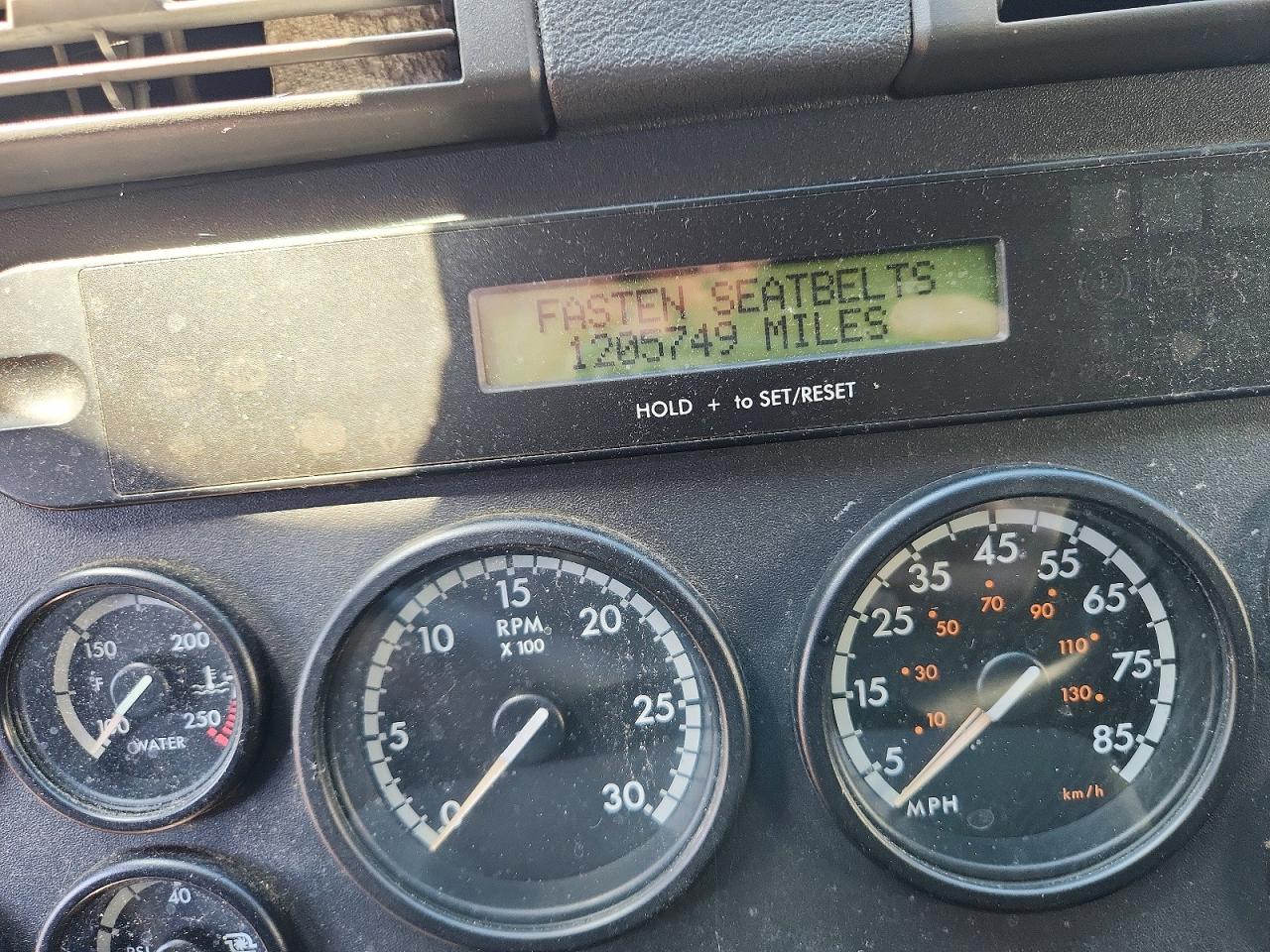 2009 FREIGHTLINER All other VIN 1FUJGLCKX9LAF0261 photo 8