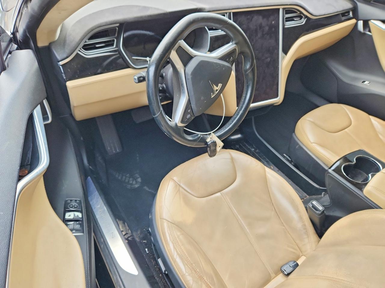 2015 Tesla Model s VIN 5YJSA1H22FFP74892 photo 8