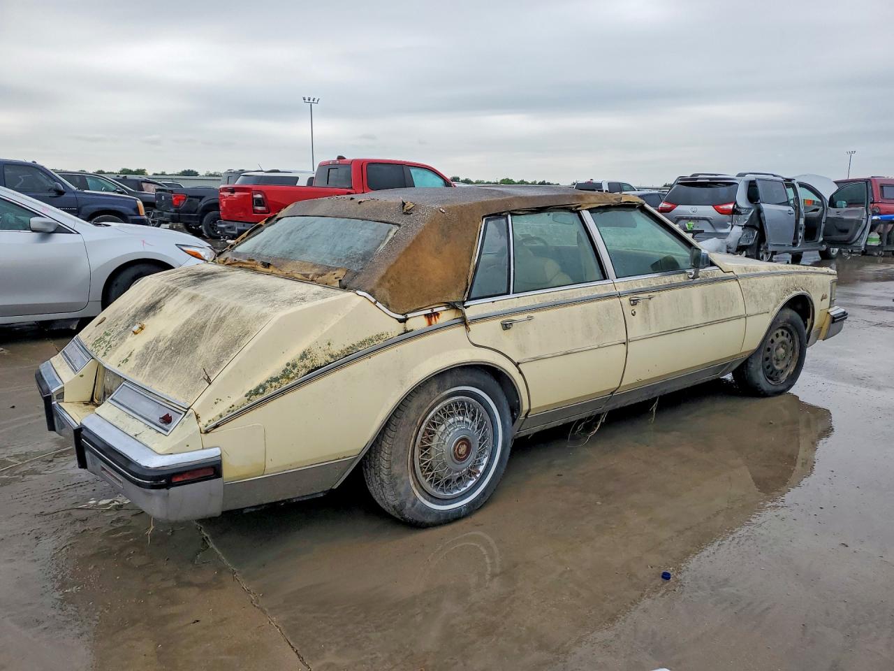 1985 Cadillac Seville VIN 1G6KS6982FE815667 photo 3
