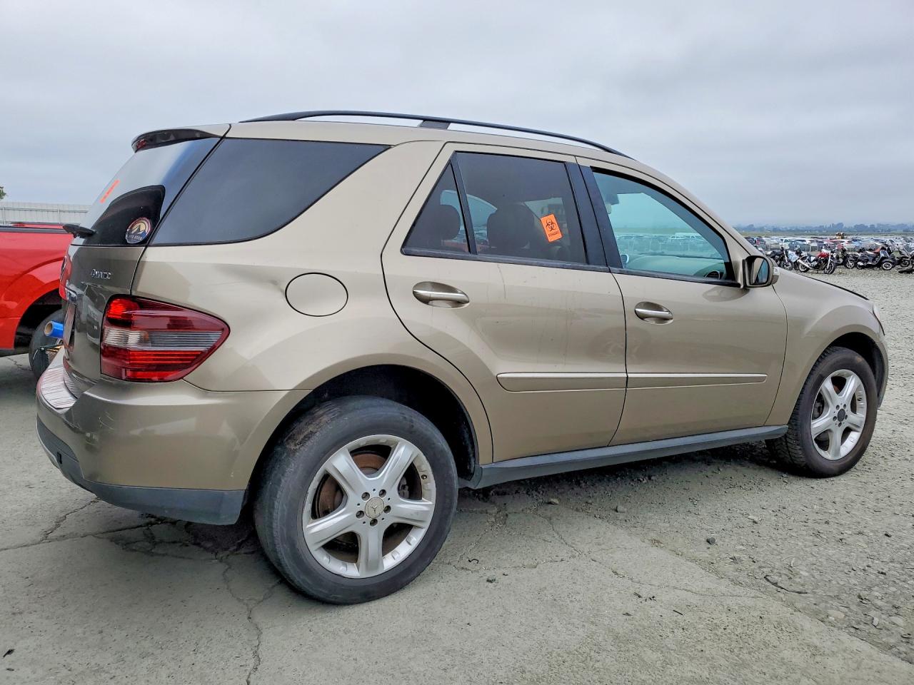 2008 MERCEDES-BENZ M-class VIN 4JGBB86E28A326386 photo 3
