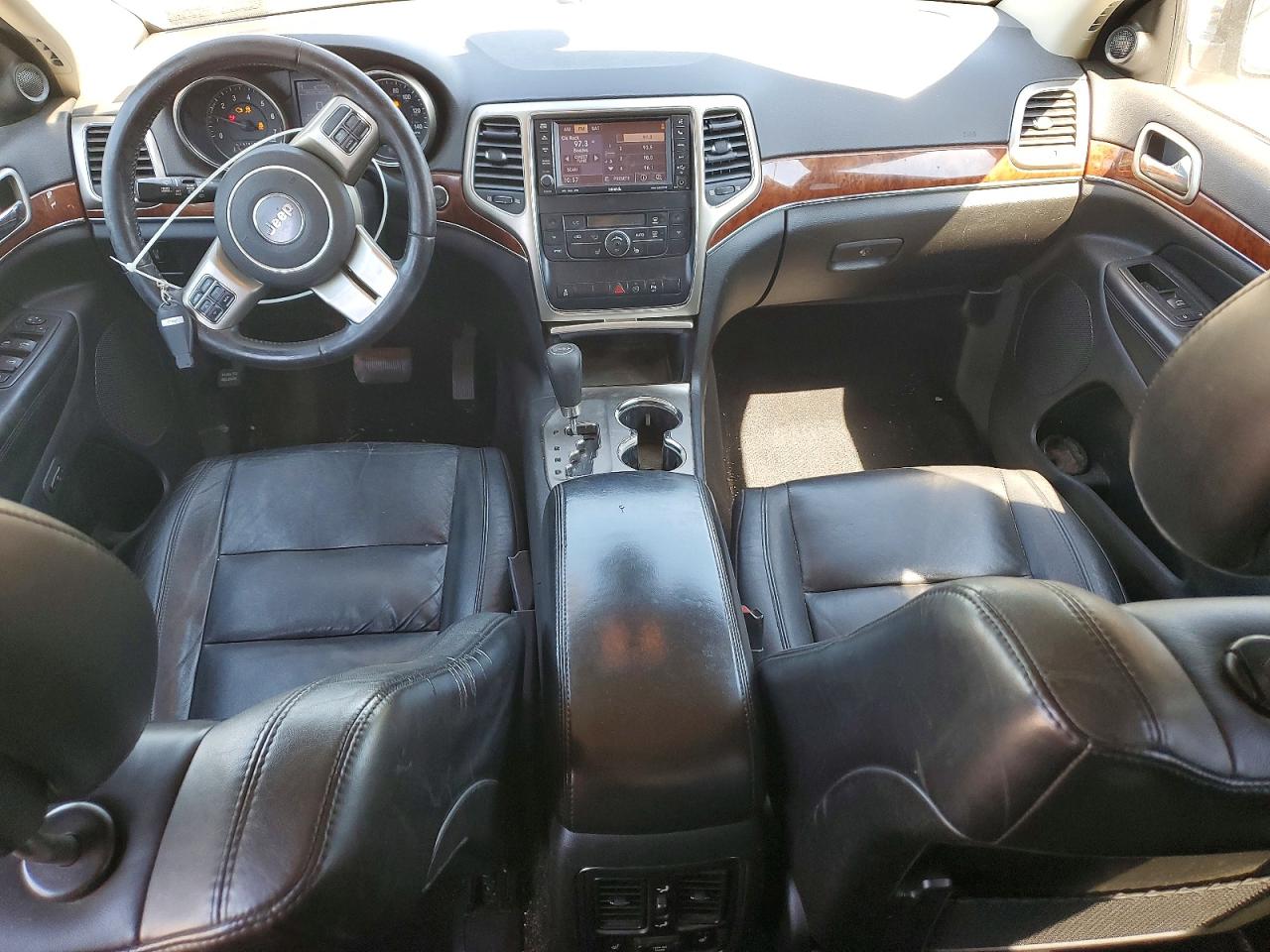 2011 Jeep Cherokee VIN 1J4RR5GG7BC655183 photo 8