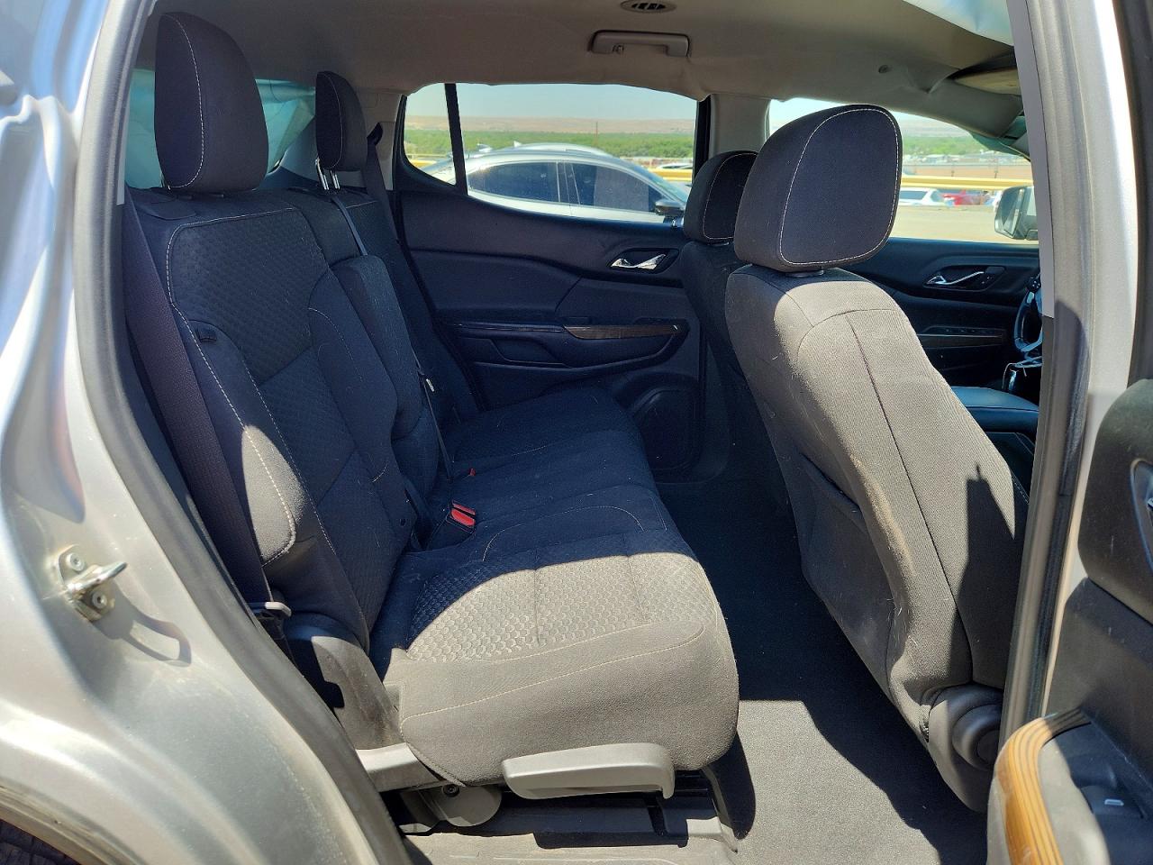 2018 GMC Acadia VIN 1GKKNKLA7JZ225916 photo 10