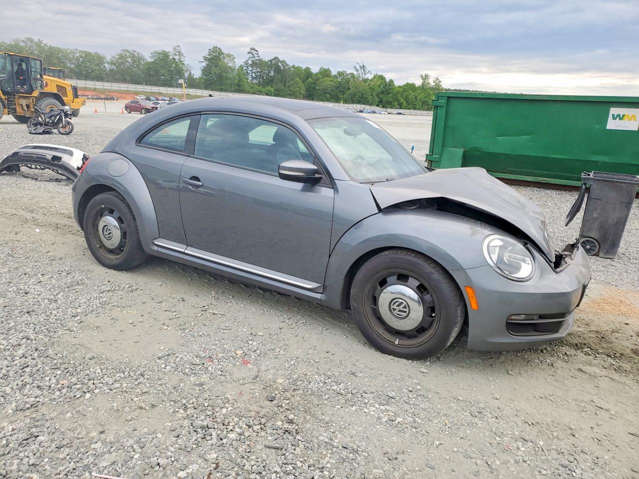 2013 Volkswagen Beetle VIN 3VWJP7ATXDM663271 photo 3