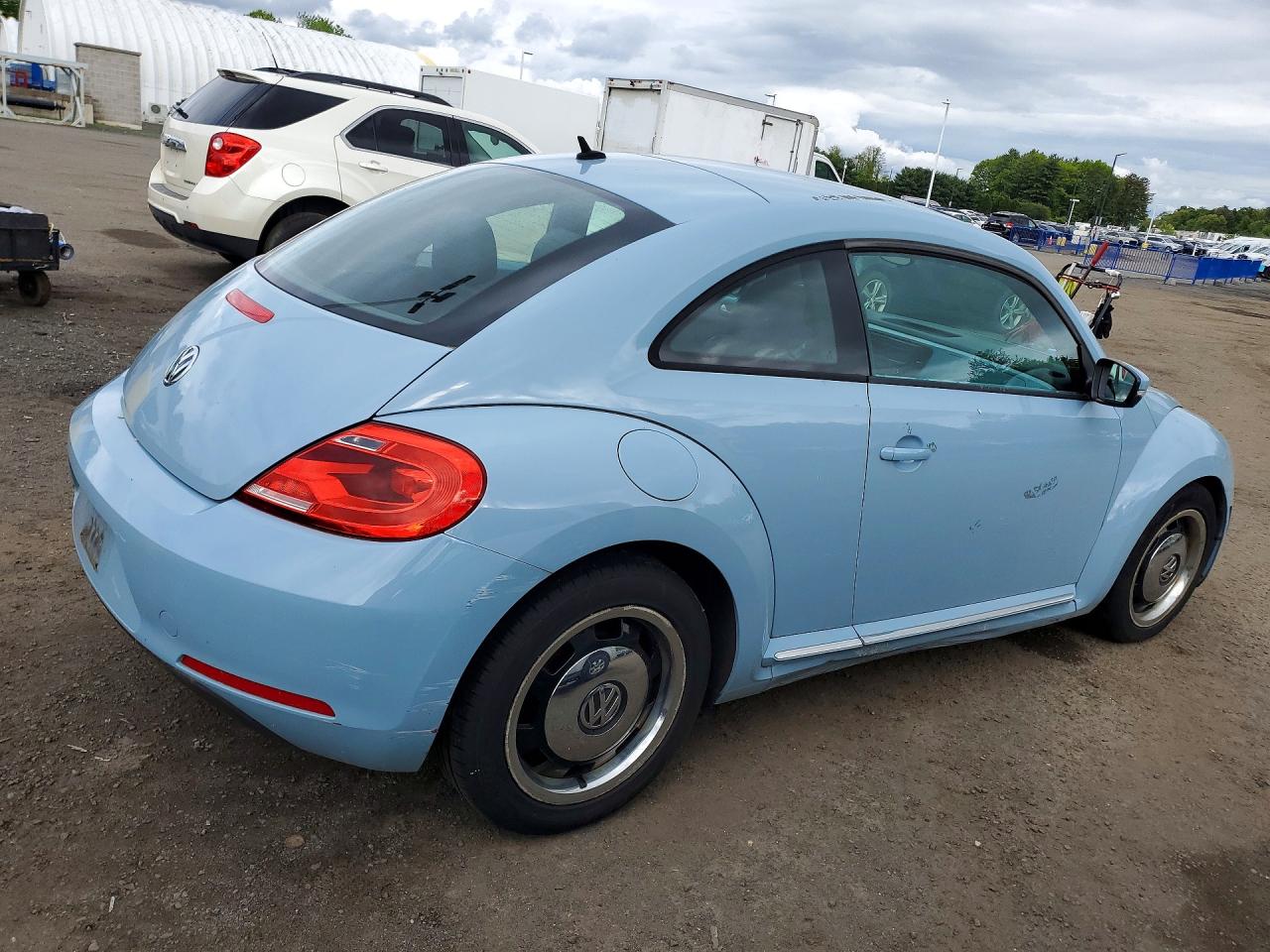 2013 Volkswagen Beetle VIN 3VWJP7AT7DM611080 photo 3