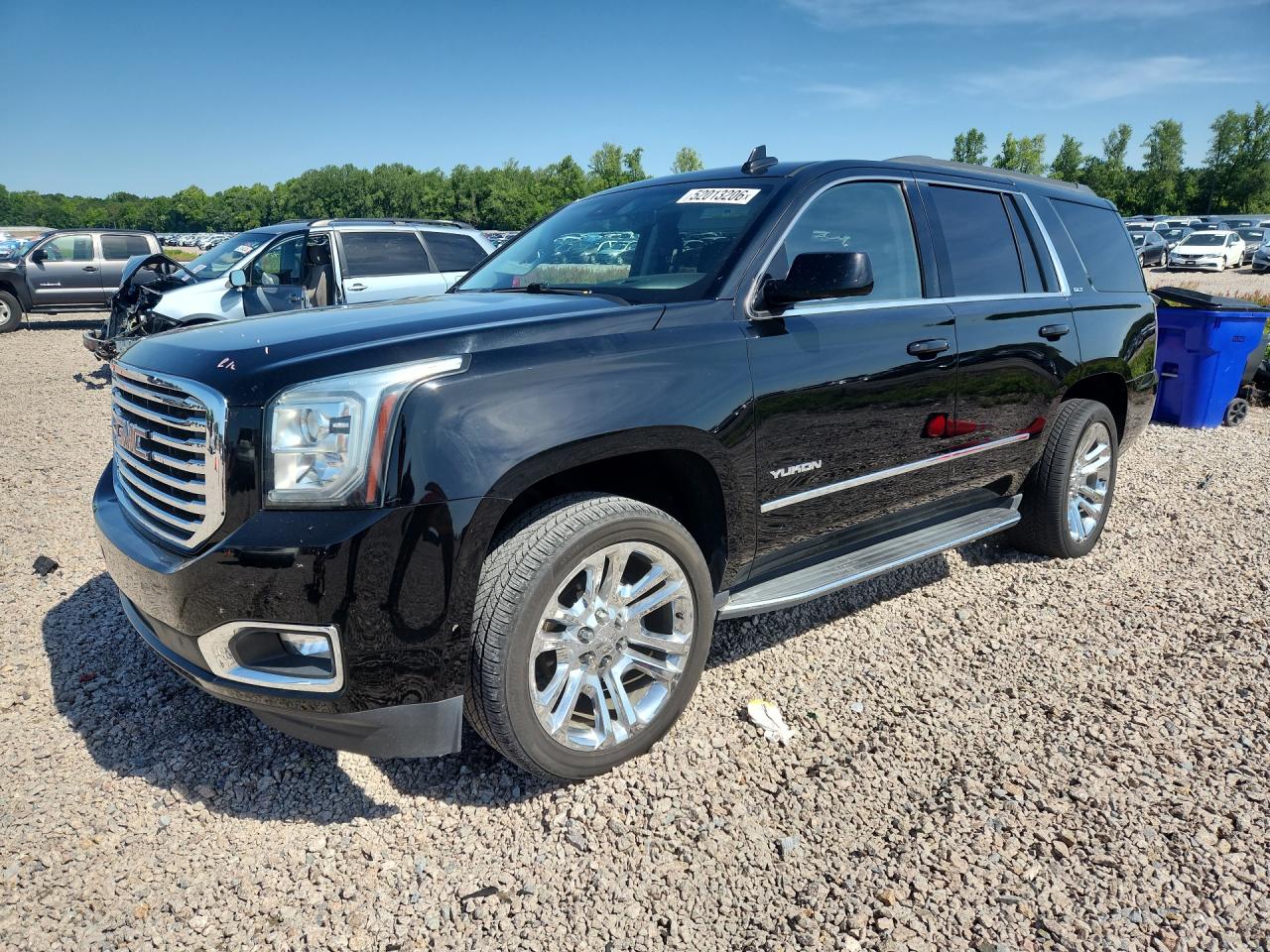 2018 GMC Yukon VIN 1GKS2BKC3JR321585 photo 1
