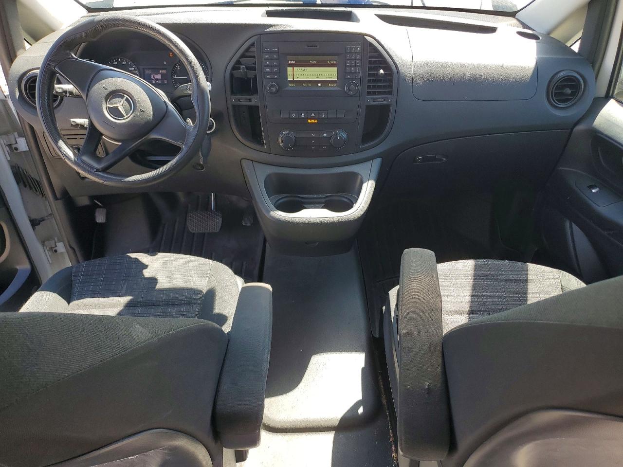 2019 Mercedes Metris VIN WD3PG3EA6K3573137 photo 8