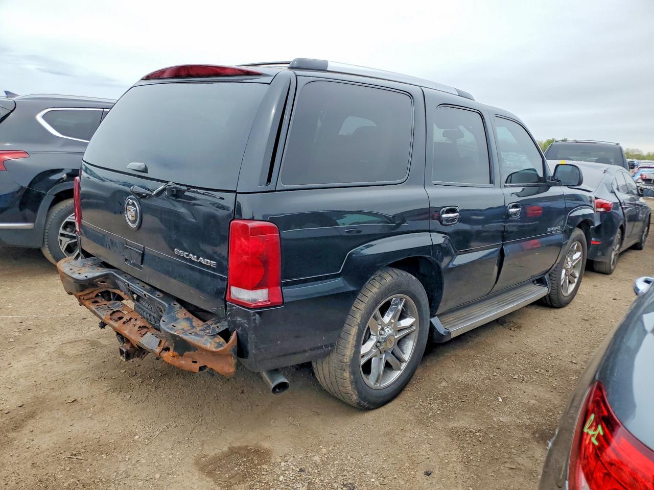 2006 CADI Escalade VIN 1GYEK63N76R114540 photo 3