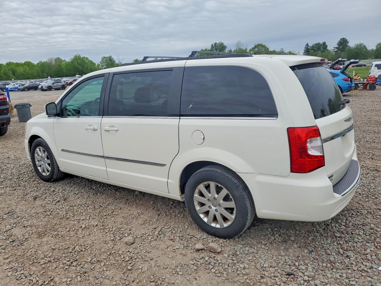 2013 Chrysler Minivan VIN 2C4RC1BG2DR787561 photo 2