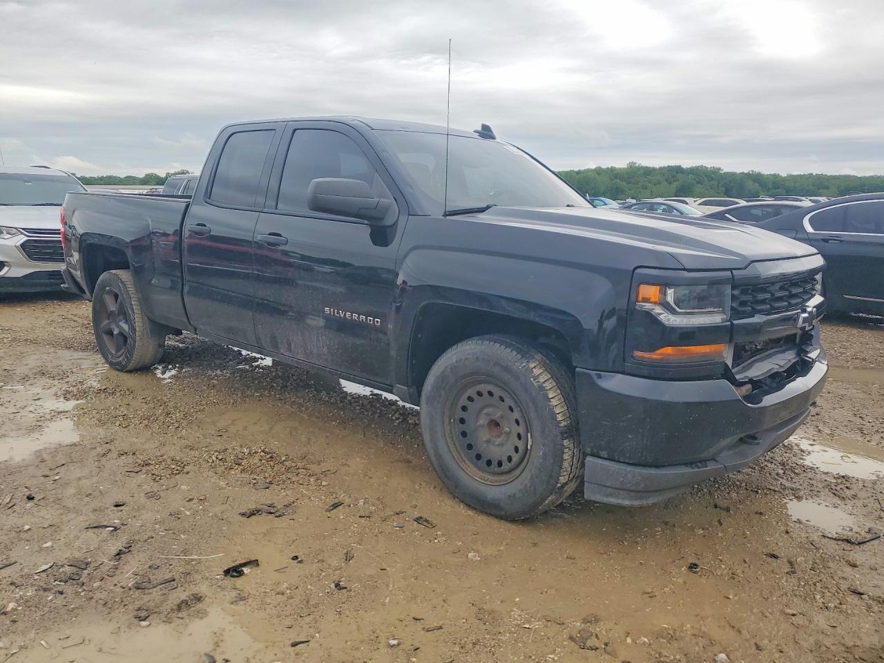 2016 Chevrolet All models VIN 1GCRCPEC2GZ398358 photo 4