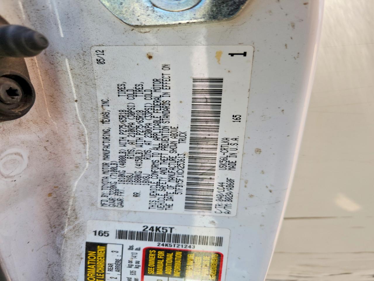 2012 Toyota Tundra VIN 5TFBY5F1XCX253613 photo 12