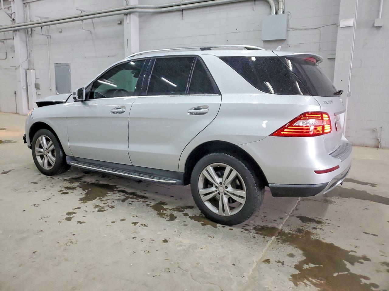 2014 Mercedes-Benz M-class VIN 4JGDA5HB7EA329437 photo 2