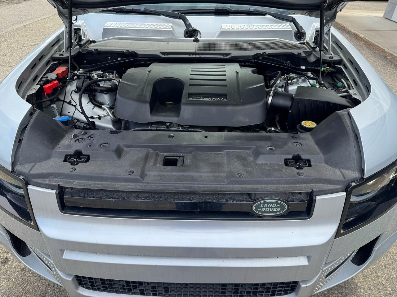 2022 LAND Defender VIN SALEW7RU6N2097910 photo 10