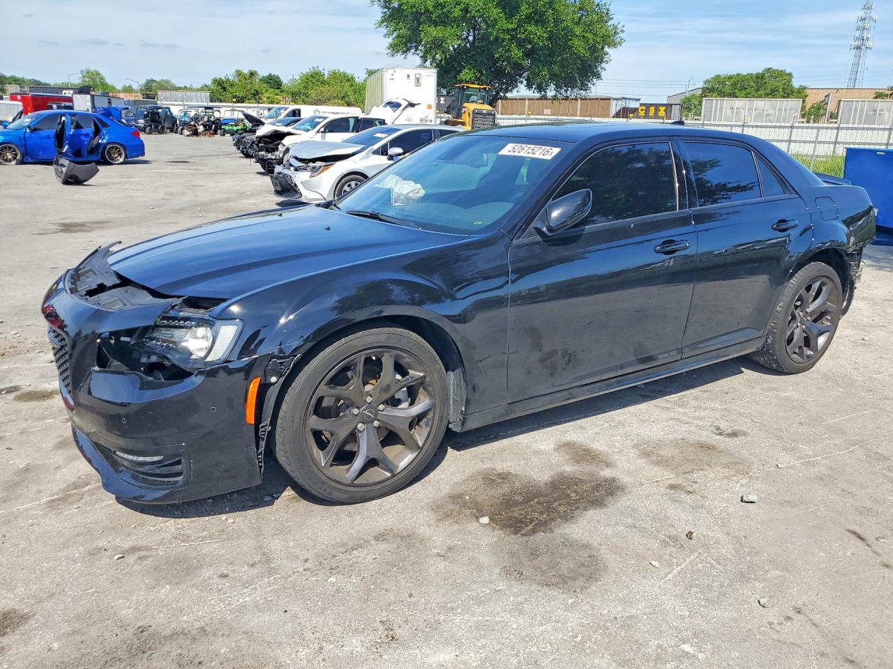 2023 Chrysler 300 VIN 2C3CCABT2PH577477 photo 1
