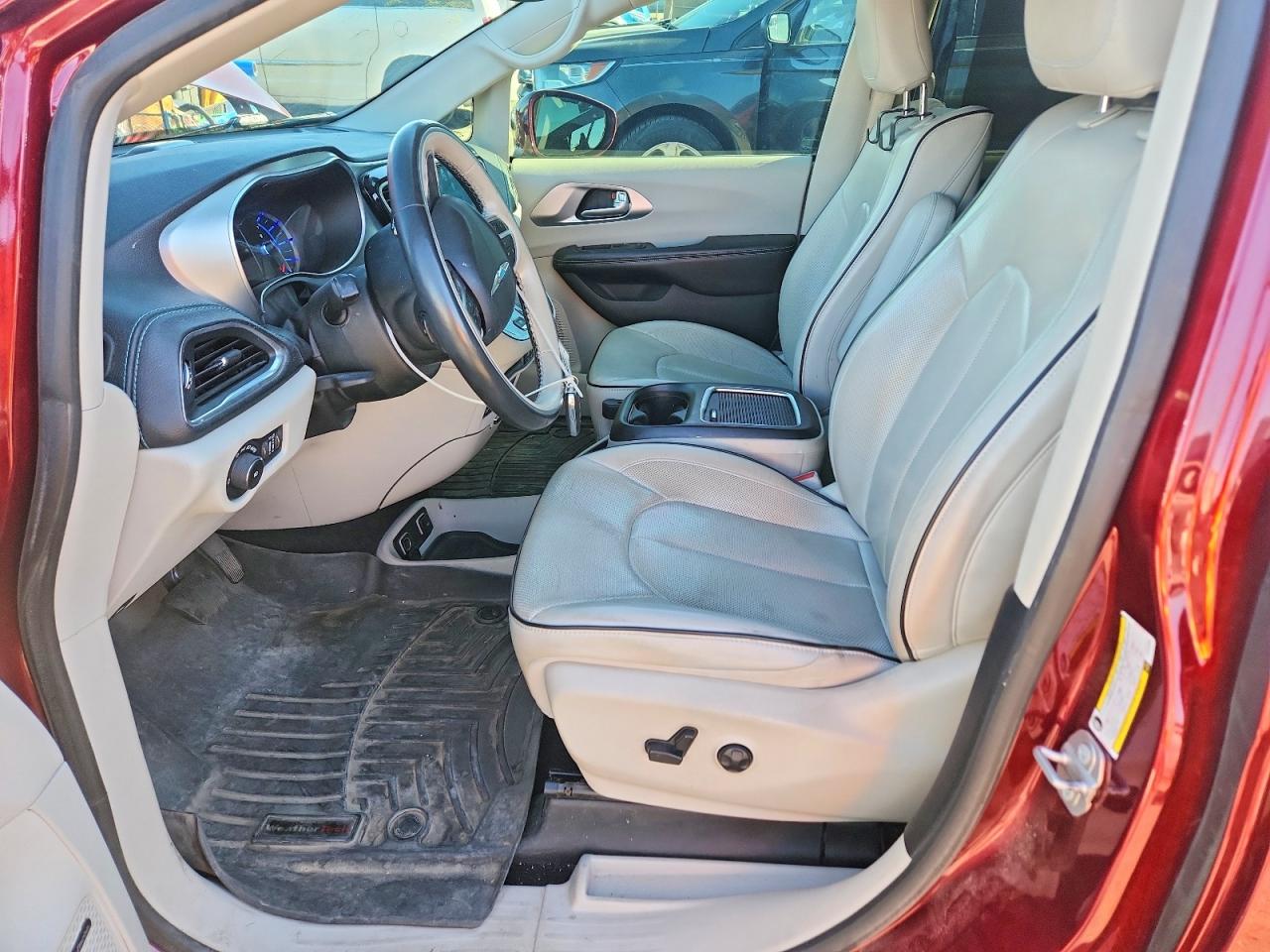 2020 Chrysler Pacifica VIN 2C4RC1N75LR124589 photo 7