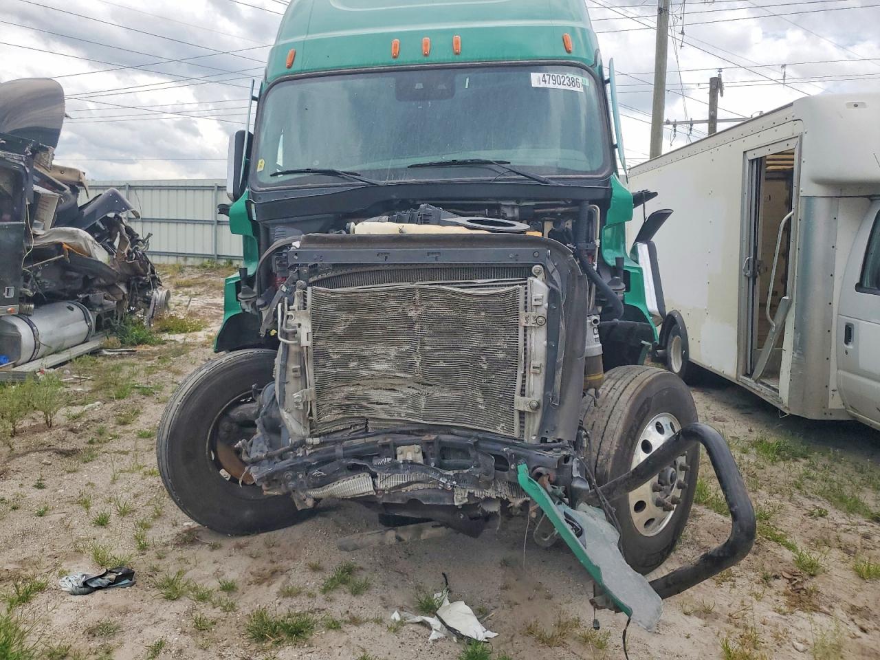 2025 FREIGHTLINER All other VIN 3AKJHHDR9SSLK6740 photo 9
