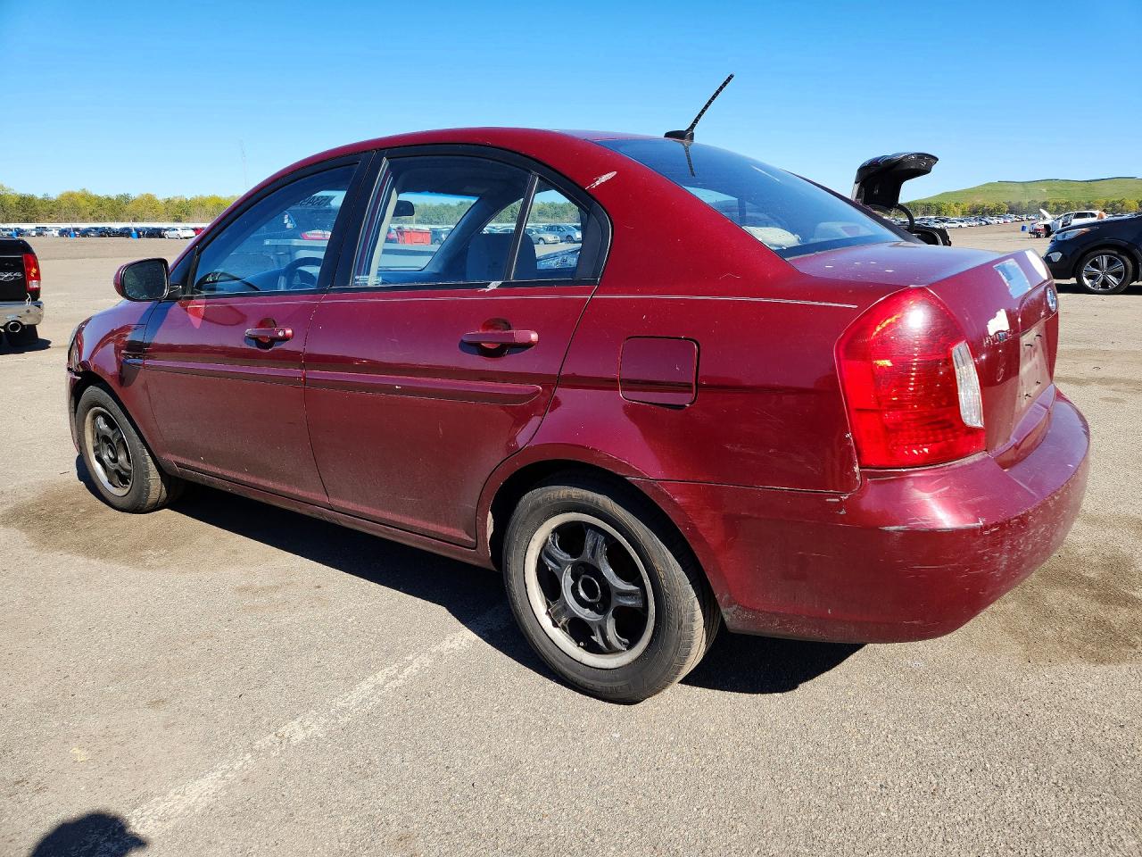 2011 Hyundai Accent VIN KMHCN4AC5BU553328 photo 2