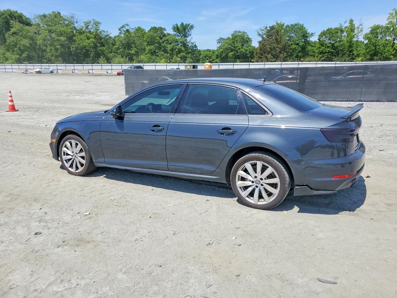 2018 Audi A4 VIN WAUKMAF4XJN018469 photo 2