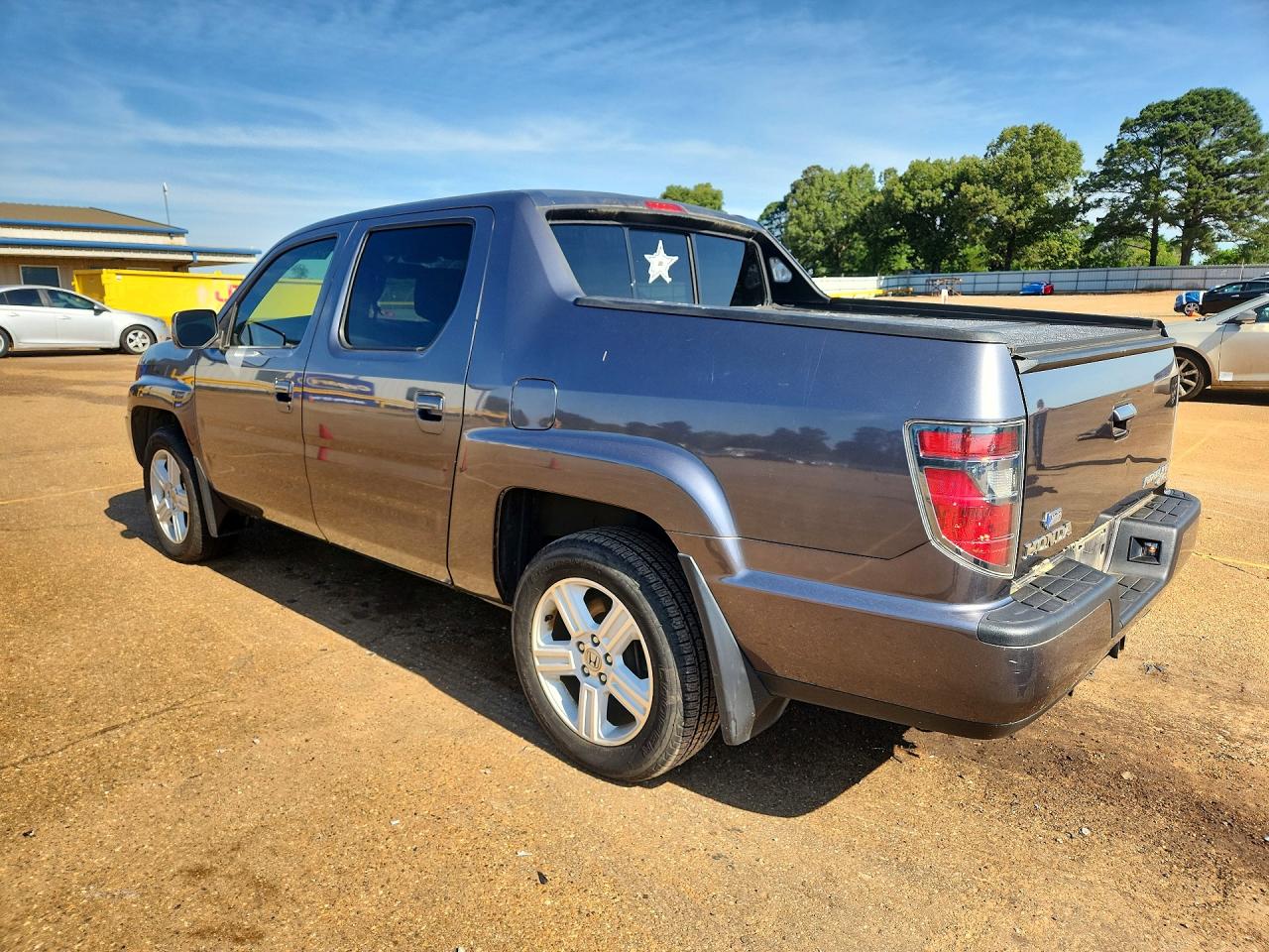 2014 Honda Ridgeline VIN 5FPYK1F56EB007833 photo 2