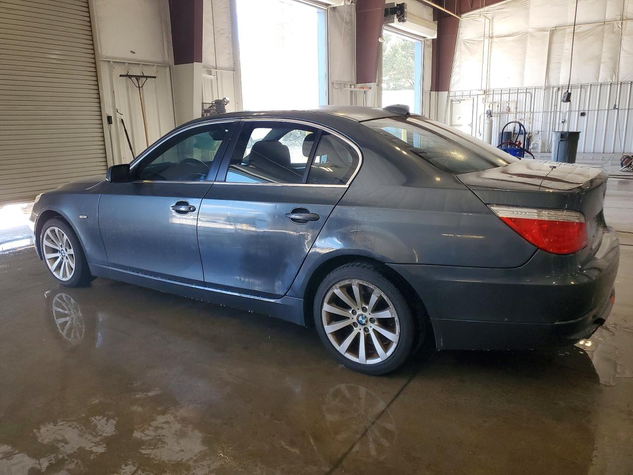 2008 BMW 5 series VIN WBANV13548CZ60000 photo 2