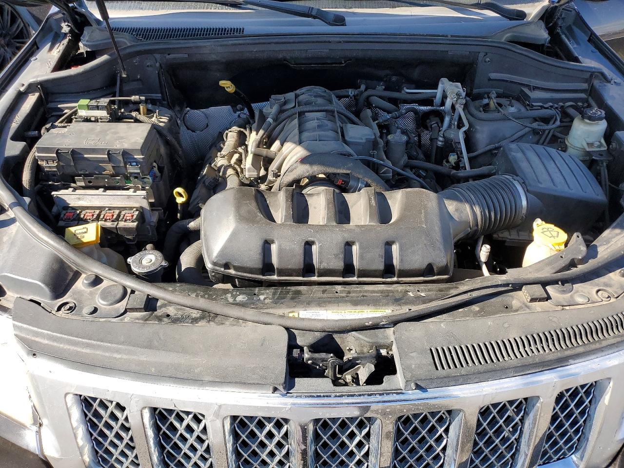 2011 Jeep Cherokee VIN 1J4RR6GT4BC672753 photo 11