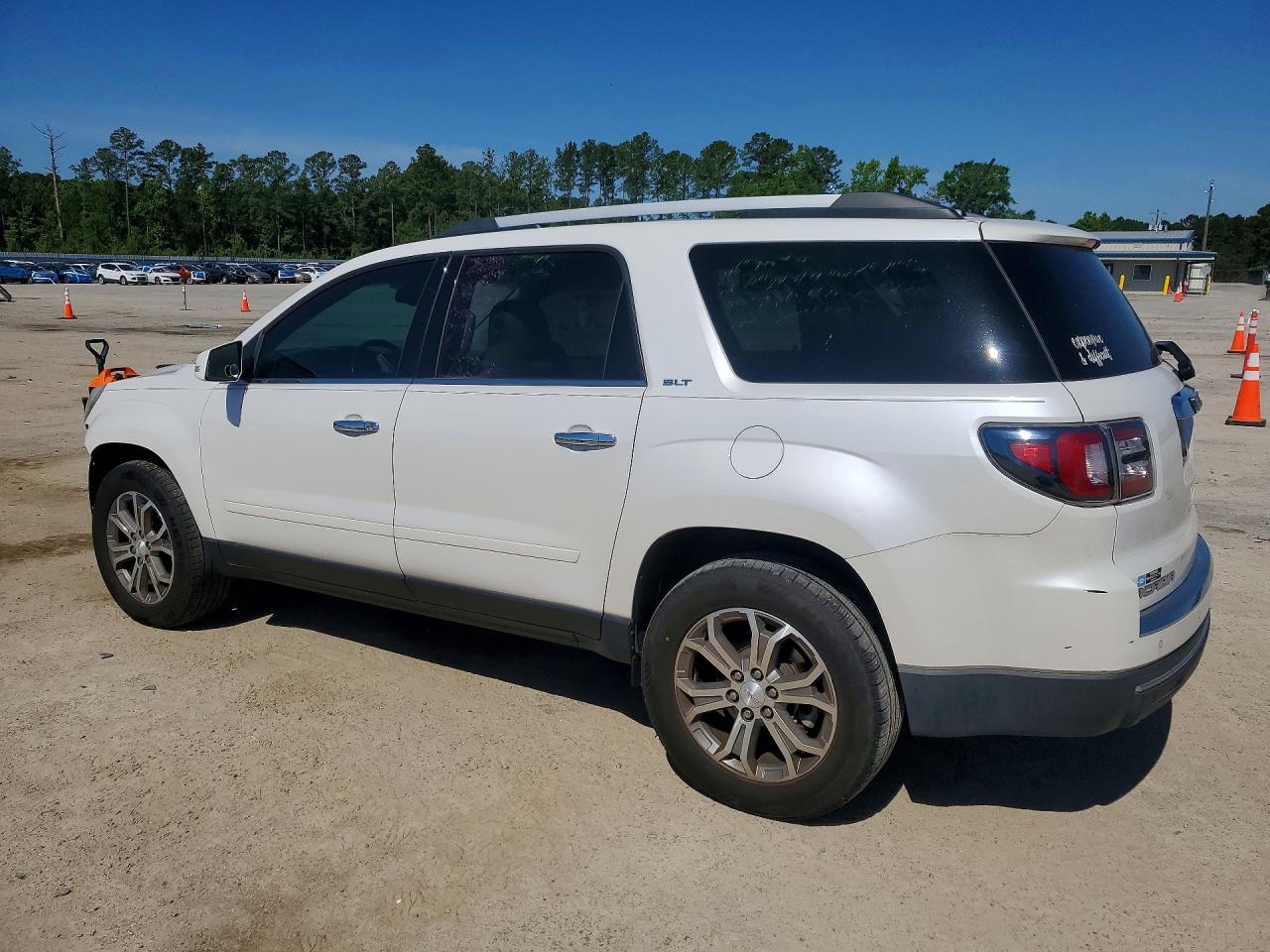 2016 GMC Acadia VIN 1GKKRSKD3GJ153359 photo 2