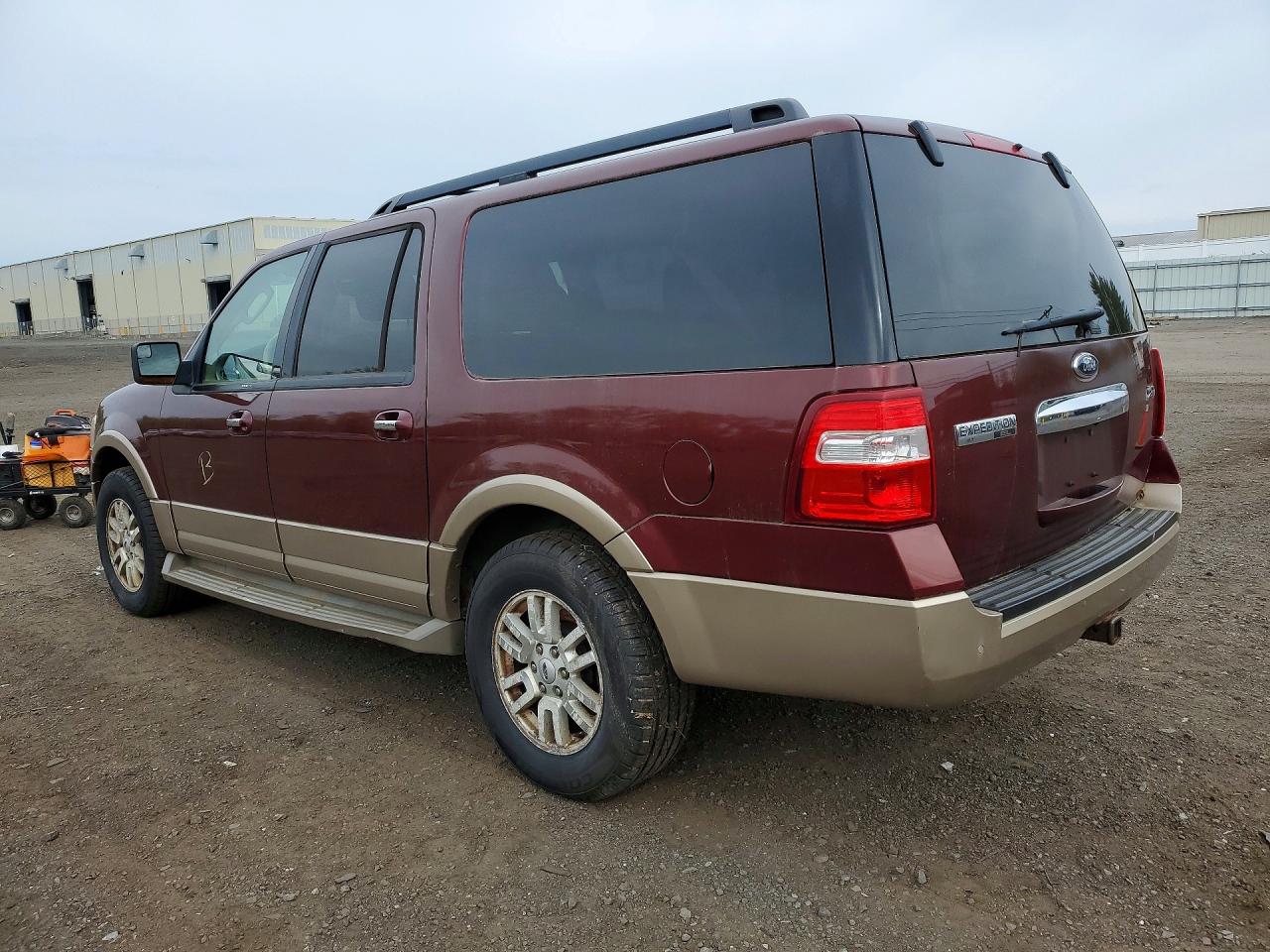 2013 Ford Expedition VIN 1FMJK1J56DEF01526 photo 2