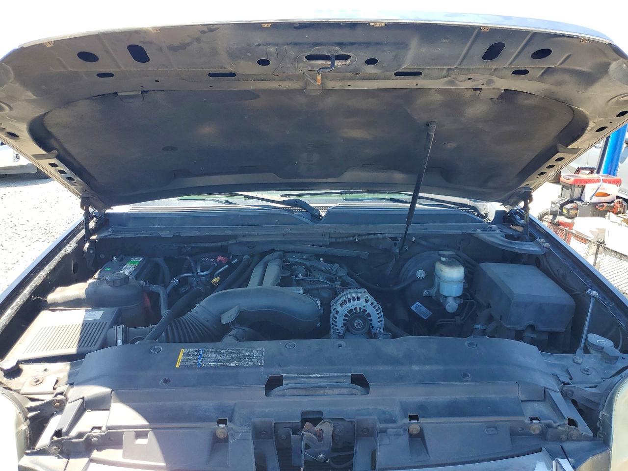 2007 GMC Yukon VIN 1GKFC16087R243399 photo 12