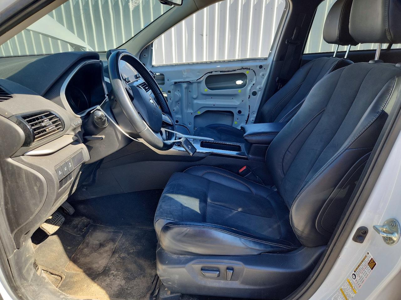 2023 Mitsubishi ECLIPSE VIN JA4ATWAA1PZ046443 photo 7