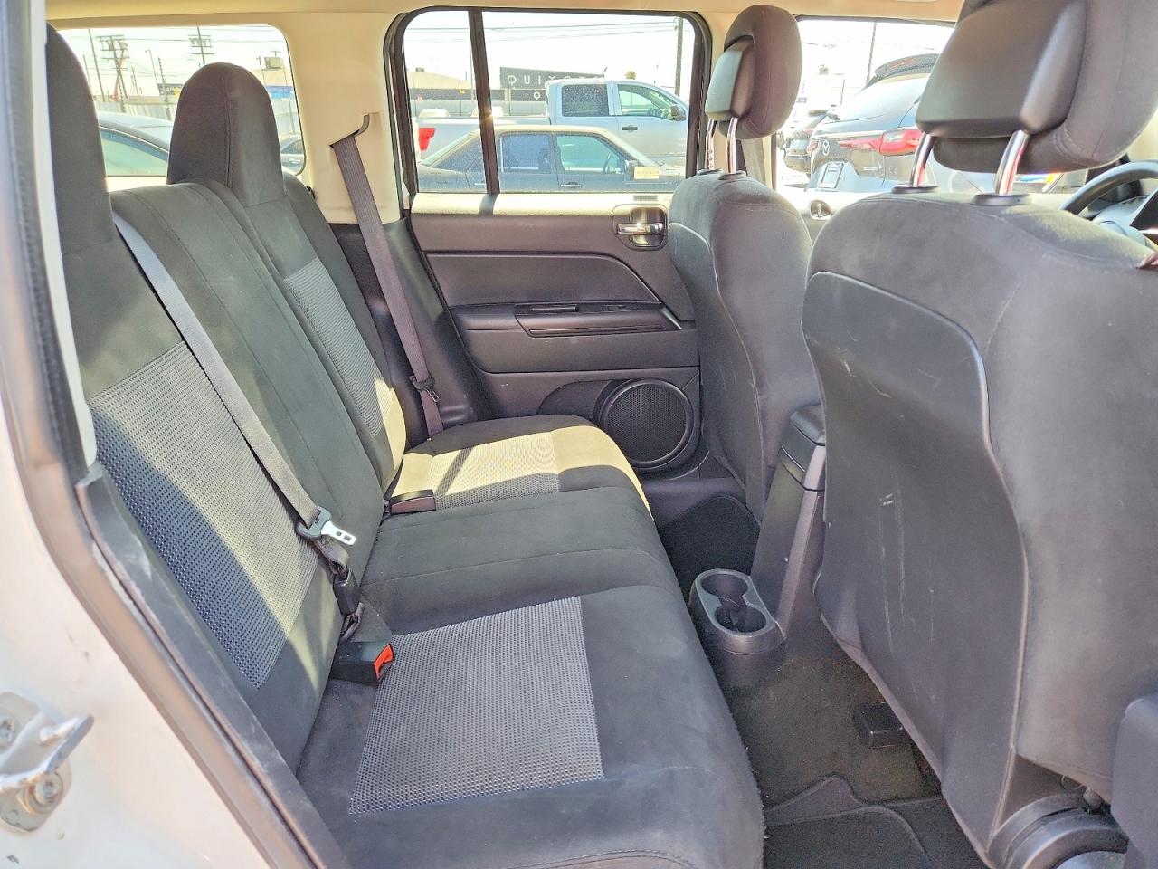 2016 Jeep Patriot VIN 1C4NJPBA1GD675666 photo 11