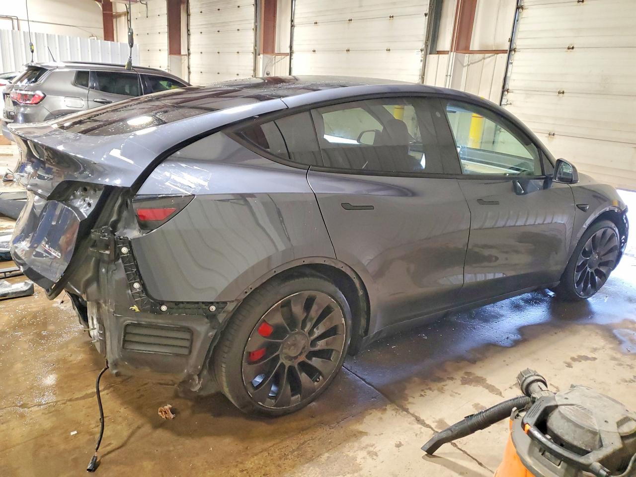 2020 Tesla Model y VIN 5YJYGDEF3LF001457 photo 3