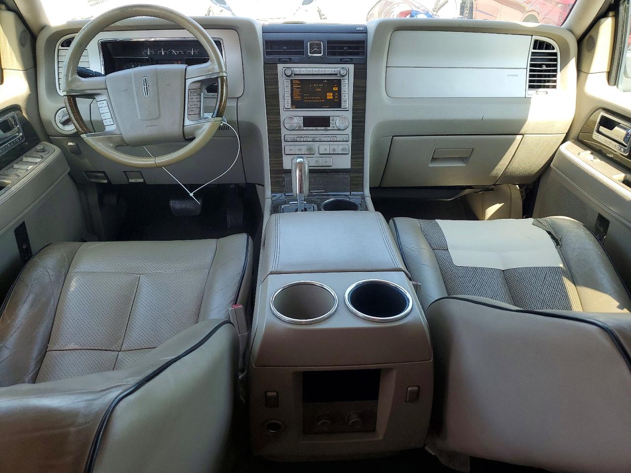 2009 Lincoln Navigator VIN 5LMFL28589EJ01986 photo 8