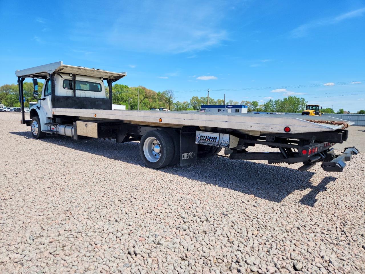 2017 FREIGHTLINER All other VIN 1FVACXCY9HHHY4639 photo 2