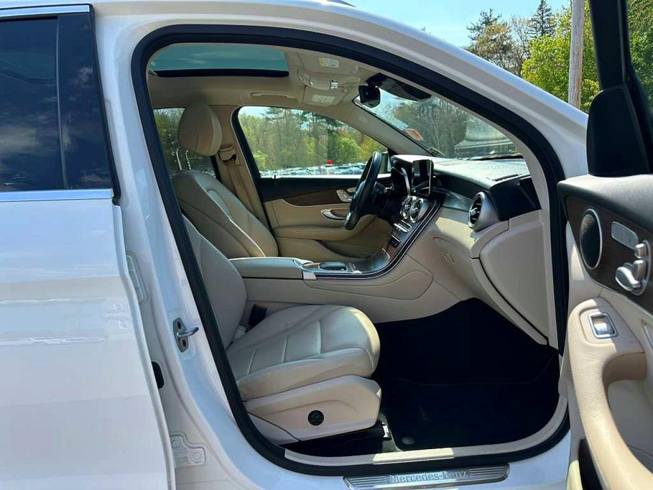 2022 Mercedes-Benz Glc class VIN W1N0G8EB7NV348059 photo 9