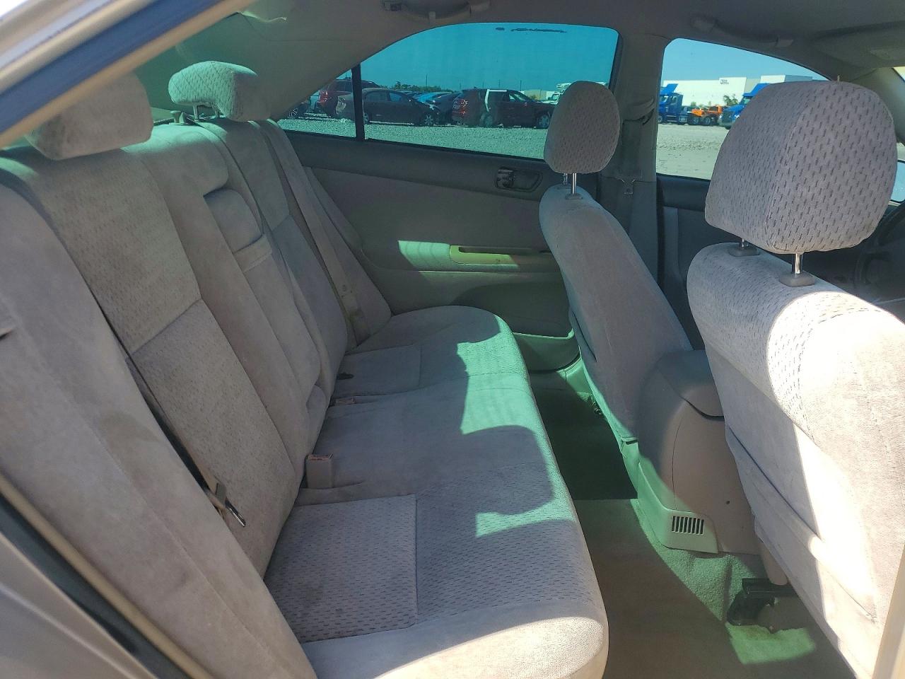 2003 Toyota Camry VIN 4T1BE32K73U700262 photo 10