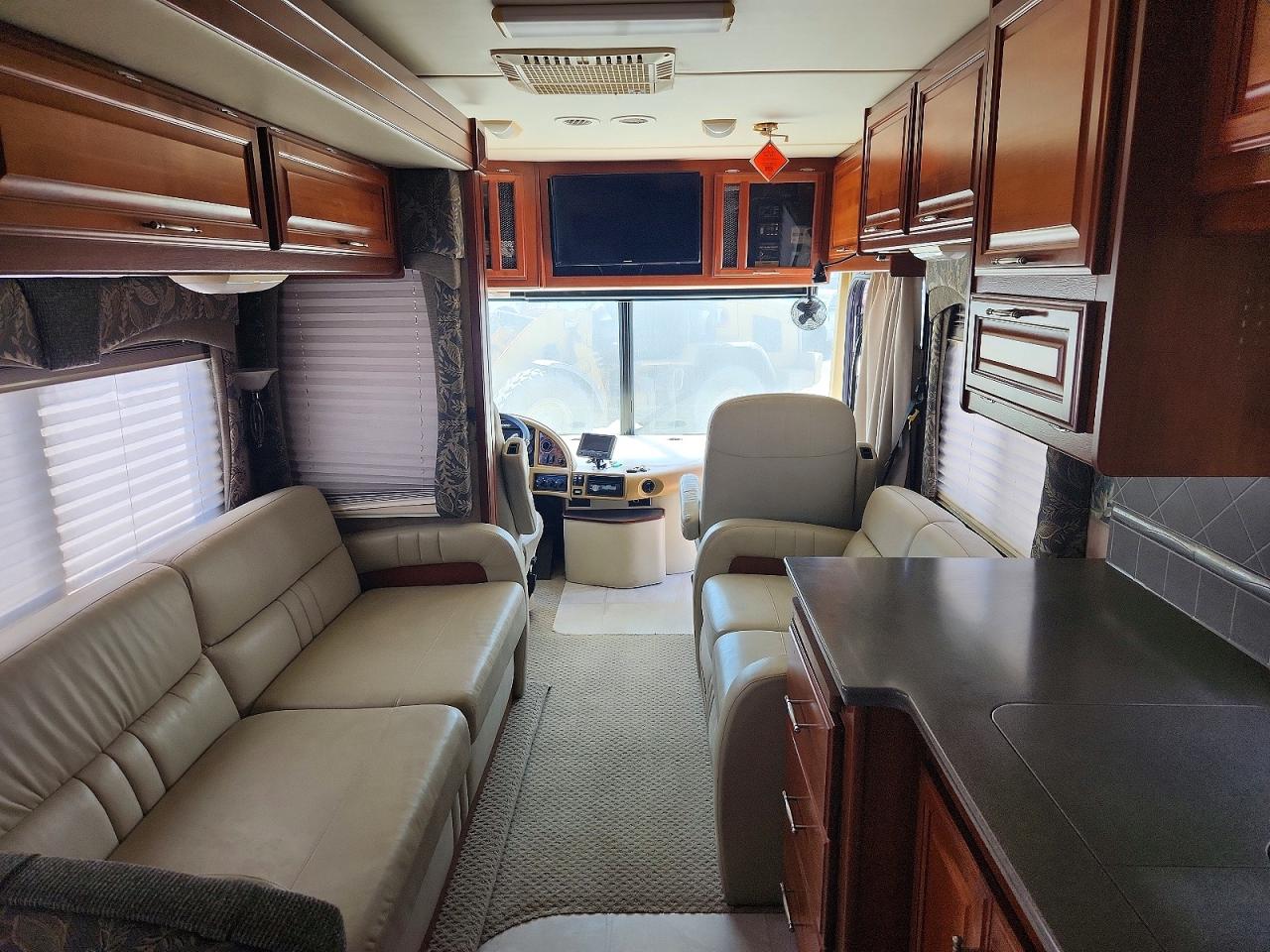 2007 FLEETWOOD All models VIN 4UZACJDCX7CY60417 photo 5