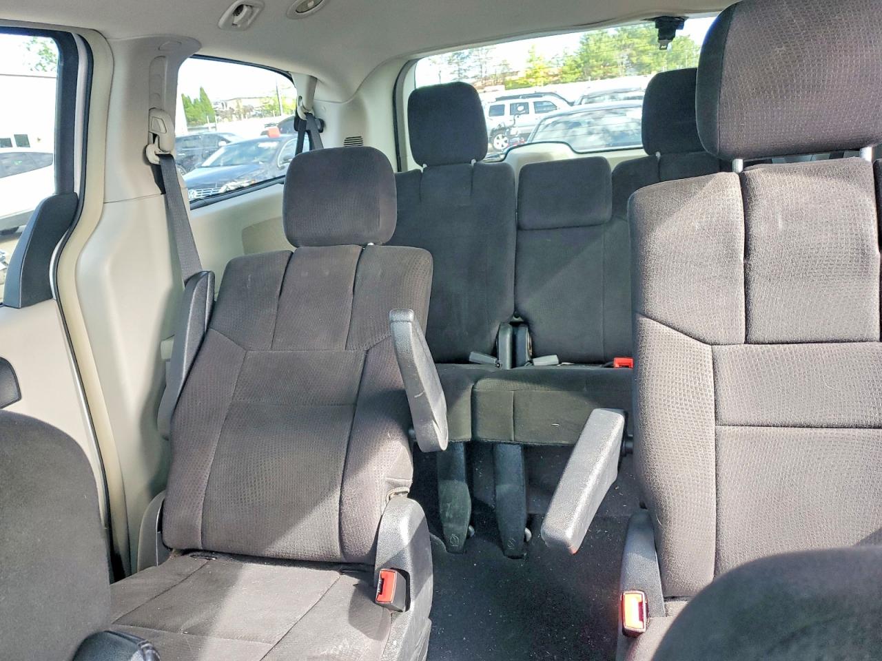 2011 Chrysler Minivan VIN 2A4RR5DG3BR779768 photo 10