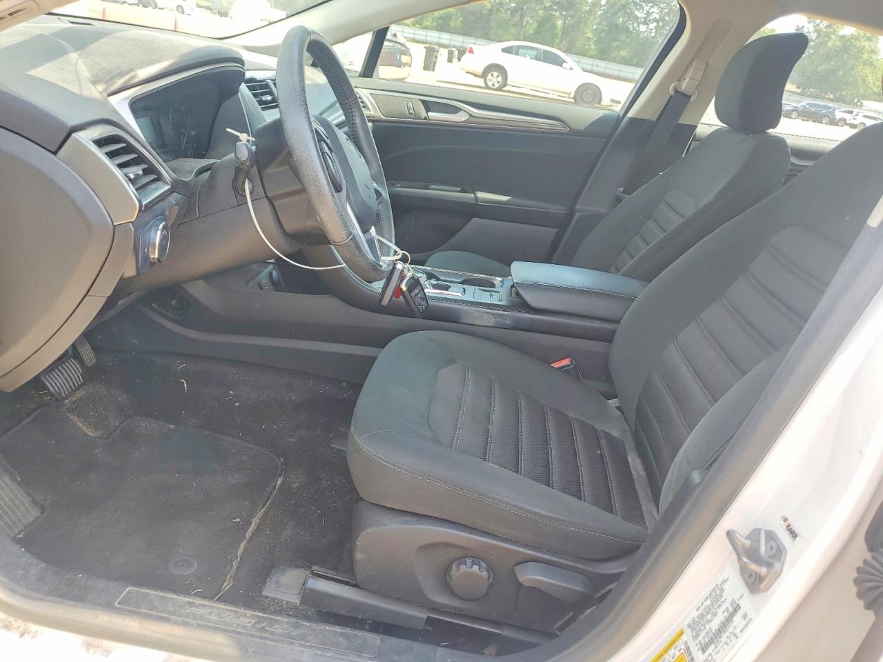 2017 Ford Fusion VIN 3FA6P0G73HR221179 photo 7