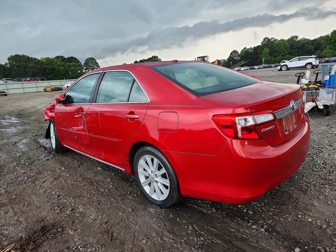 2013 Toyota Camry sola VIN 4T1BD1FK8DU097082 photo 2
