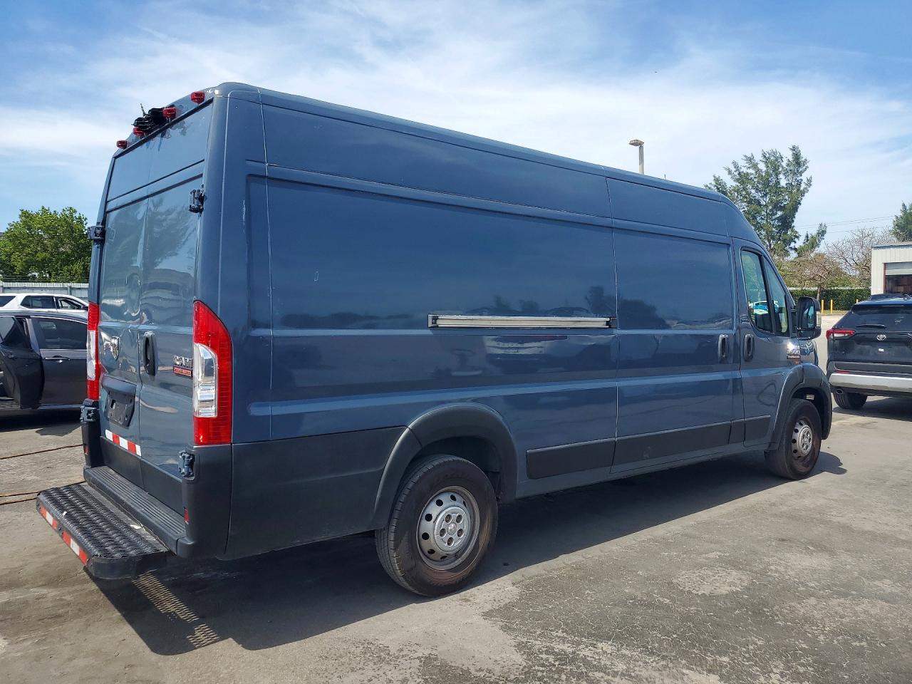 2020 Ram Promaster VIN 3C6URVJG7LE140534 photo 3